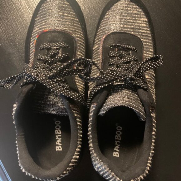 NEW - Sneakers with Bling! - Picture 8 of 9